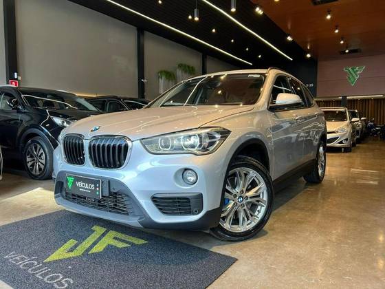 BMW X1 2.0 16V TURBO ACTIVEFLEX SDRIVE20I 4P AUTOMÁTICO BMW X1 2.0 16V TURBO ACTIVEFLEX SDRIVE20I 4P AUTOMÁTICO